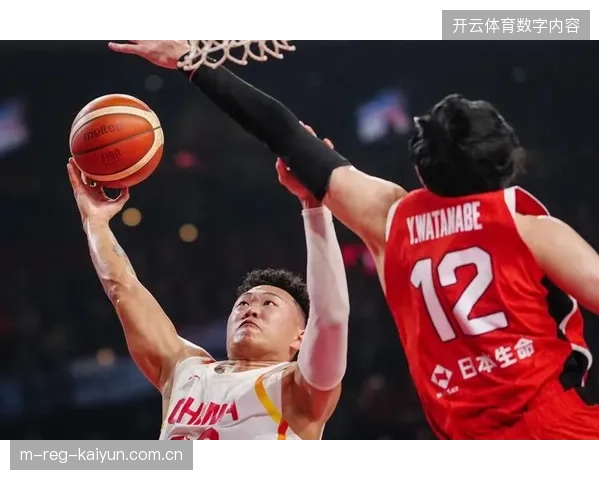 深圳队核心贺希宁凭借攻防一体表现，生涯首次加冕常规赛MVP
